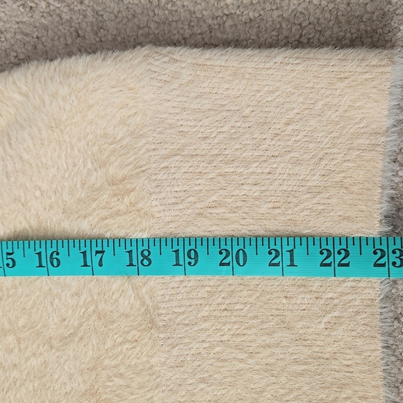 BAILEY/44 New With Tags Soft Textured Cream Sweater. Size XL - Picture 12 of 12